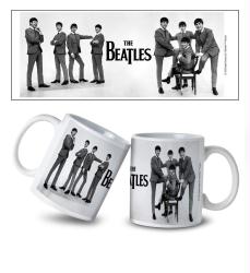 The Beatles 11oz ceramic mug - Group Posing (Pyramid America) Brand New